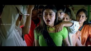 Romantic Scene on BUS  Whatsapp Video Status ll 7g Brundhavana || Telugu Movies Best Scenes screenshot 4