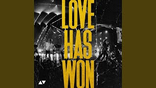 Vídeo de Love Has Won