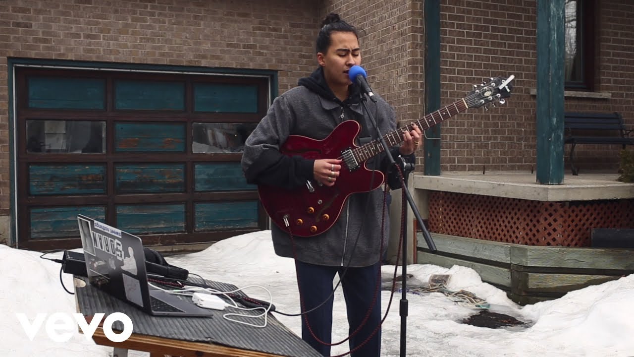 Soran - Comfortable (Live Session) - YouTube