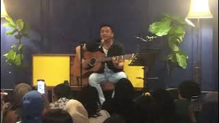 Sal Priadi - Irama Laot Teduh (Acoustic Live at Little League, Jakarta 6/4/2023)
