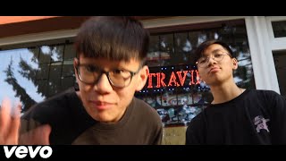 Filip Dang - ŠIKMOOČKY feat. Tomáš Dang (Official Music Video) screenshot 5