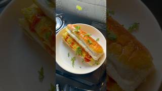 Omelette Pav #omelette #pavbhaji #food #egg #omelette #shorts #videoshort #youtubeshorts #reels
