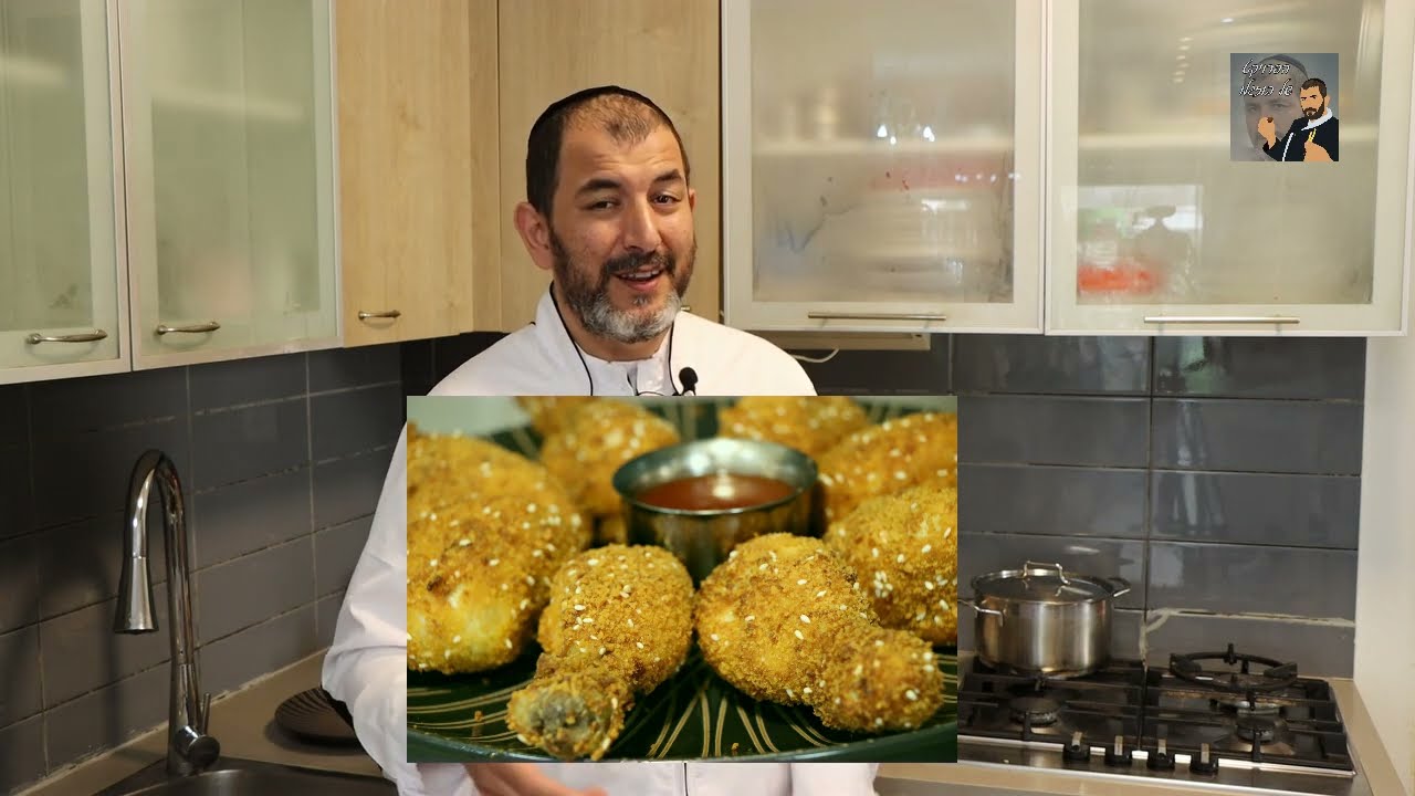 שוקיים  עוף מצופים פירורי לחם מטוגנים .