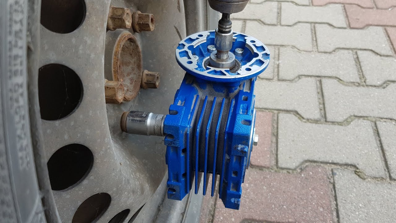 Wrench from the worm gear YouTube