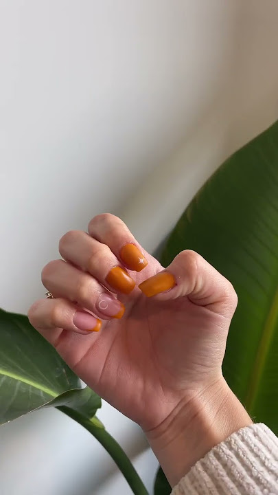 The CUTEST fall nails #fallnails #caramel #nailinspo #shorts