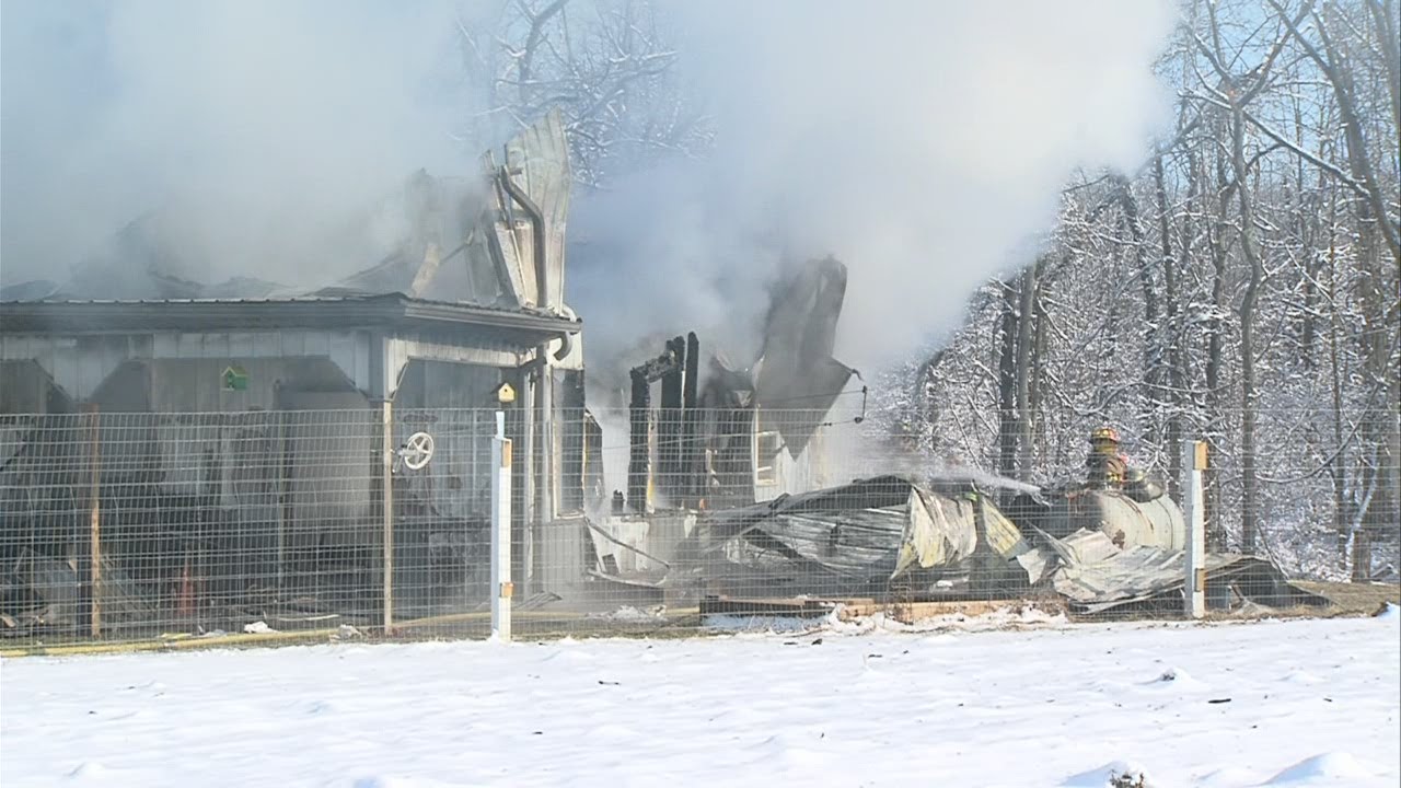 Fire rips through Parke County home - YouTube