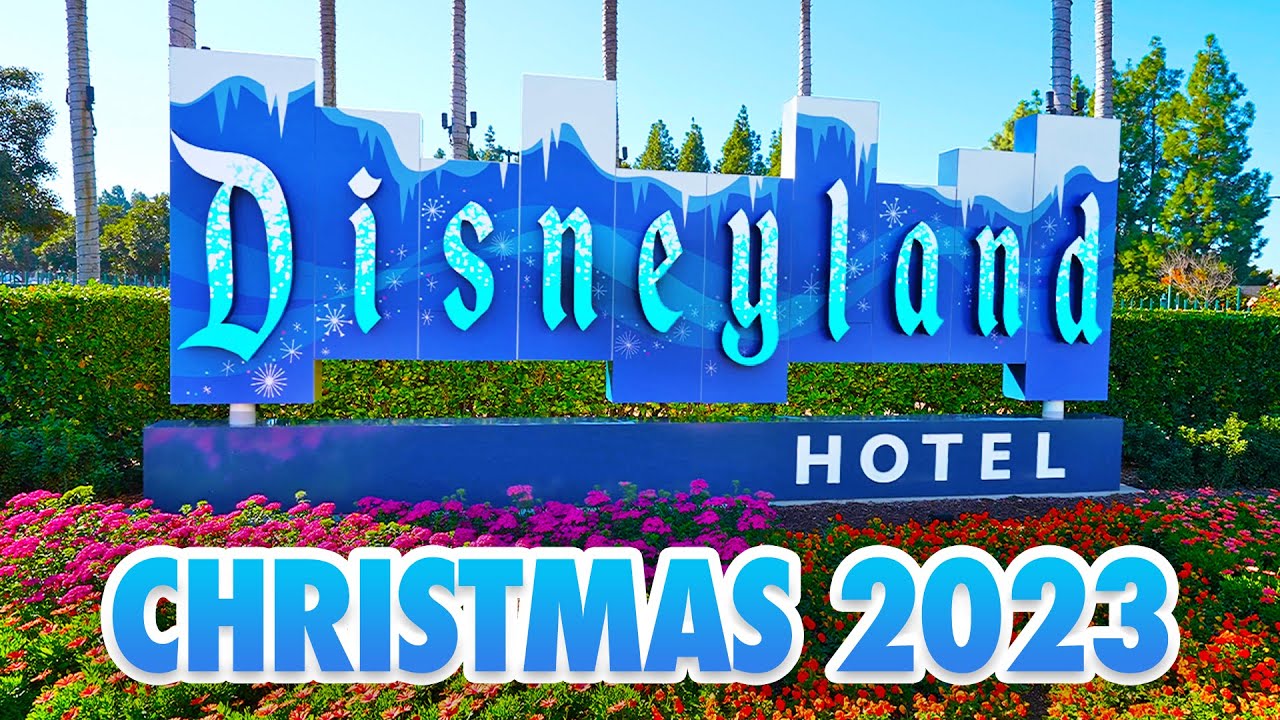 Disneyland Hotel Christmas 2023 New Holiday Decorations & Palm Breeze