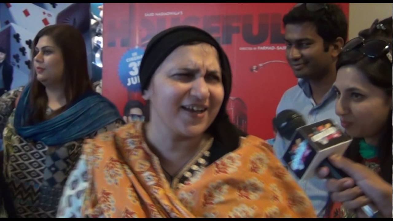 Housefull 3 Public Review on Weekend in Cinema (ApniISP.Com)