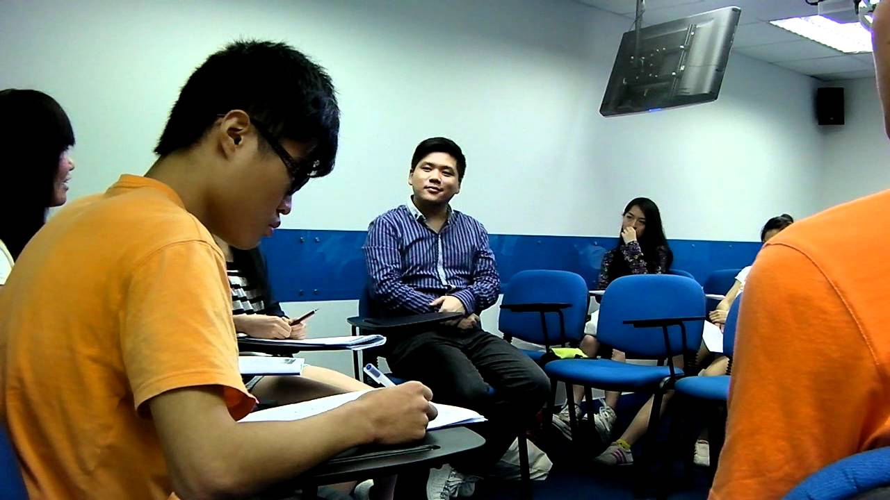 趙善軒博士親身示範DSE小組討論(爭議題)