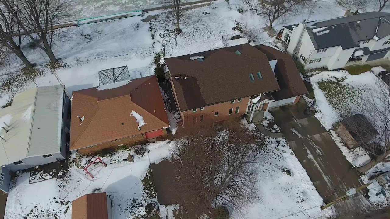 229 Island Crt. Lighthouse Cove, Tilbury Ont. YouTube