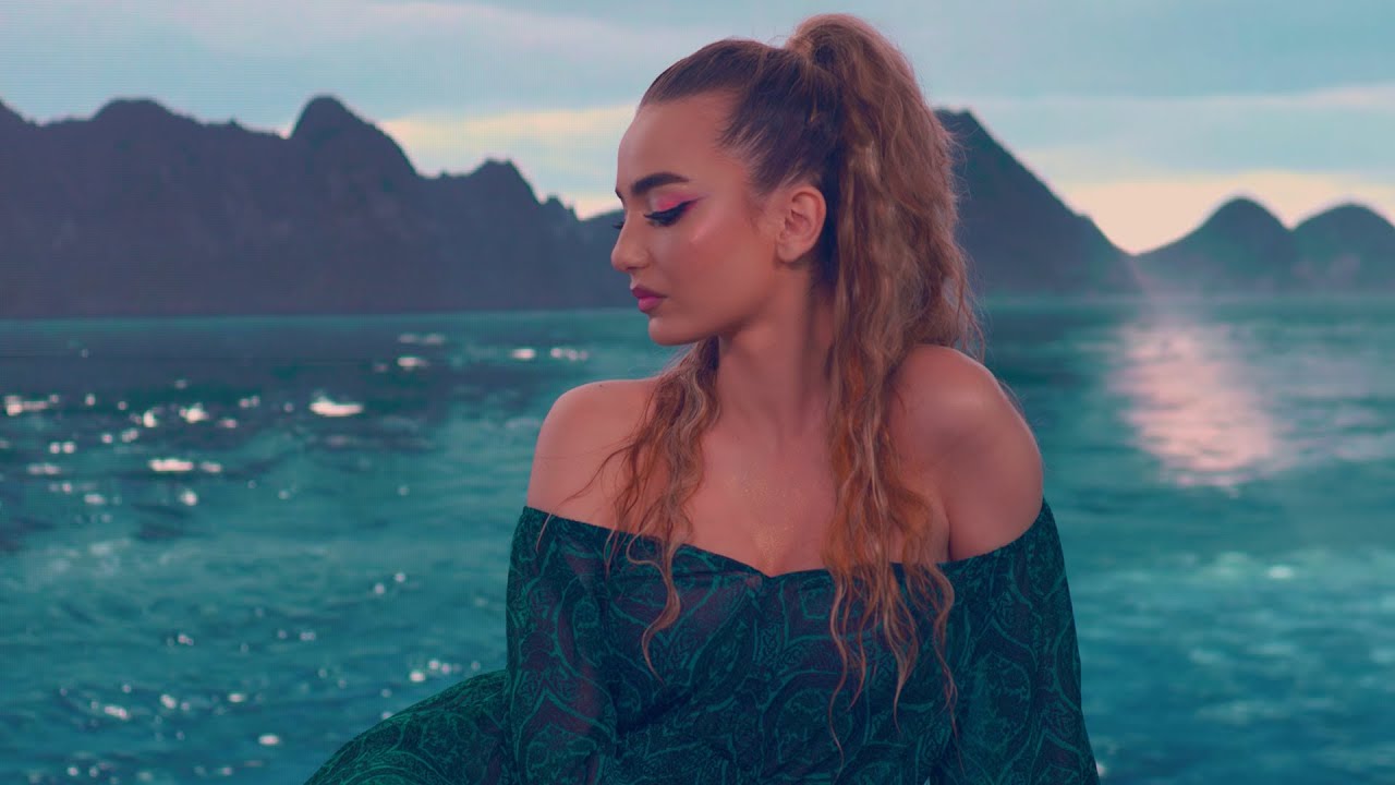 ⁣Luis Gabriel & Lunna - Seara In Cluburi Iesim | Manele Noi 2022