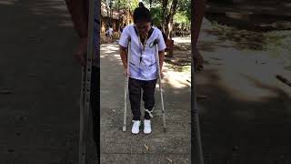 3 point gait crutches