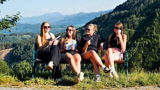Vier Frauen, drei Autos, eine Entscheidung