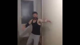 Aykut Elmas - Anne Ben Basket Oynamaya Gidiyom