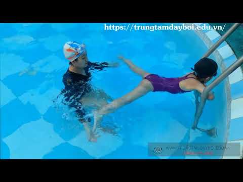 Video Dạy Bơi Thu Đông - Học Bơi Cho Trẻ Tại Bể Bơi Bốn Mùa - YouTube