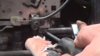 How to adjust the engine's governor