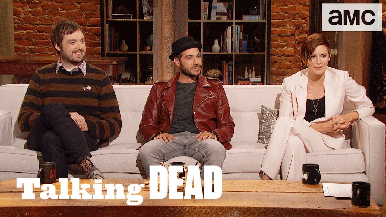 guests on the tonight show ‘Which Is Worse: A Zombie Apocalypse or a Deserted Island?’ Fan Questions Ep. 819 | Talking Dead