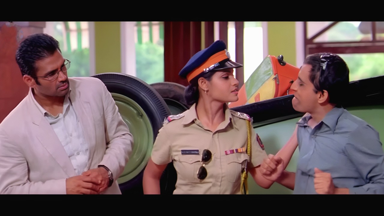 मैडम यहाँ कोई बम नहीं है आप मुझे HOT GIRL लग रही हो 😂- Sunil Shetty Paresh Rawal Comedy Climax Scene