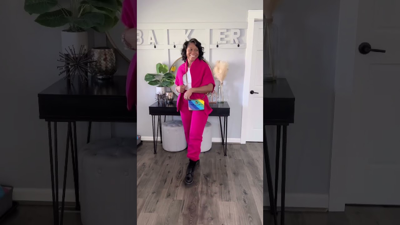 Fall Wardrobe Essential | How to style Dr. Martens