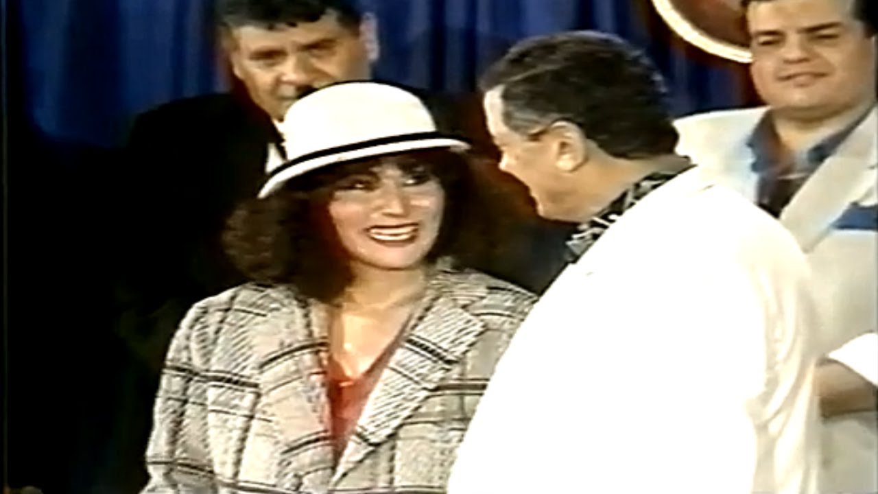 خروج سهير البابلي عن النص لما واحد من الجمهور احرجها على المسرح 😂😂 صريخ ضحك 🤣🤣