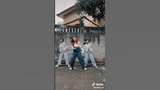 Balena Harusnya aku bukan dia ! lagu baru! Dance Version #dangdutkoplo
