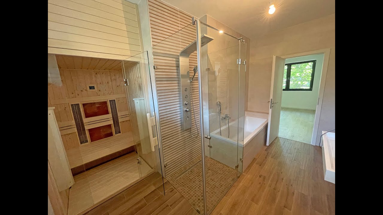 ELADVA! 🌴Luxus, 2 lakásos ház eladó az Aranyparton: tetőterasz, jacuzzi, szauna, kert a Balatonnál!