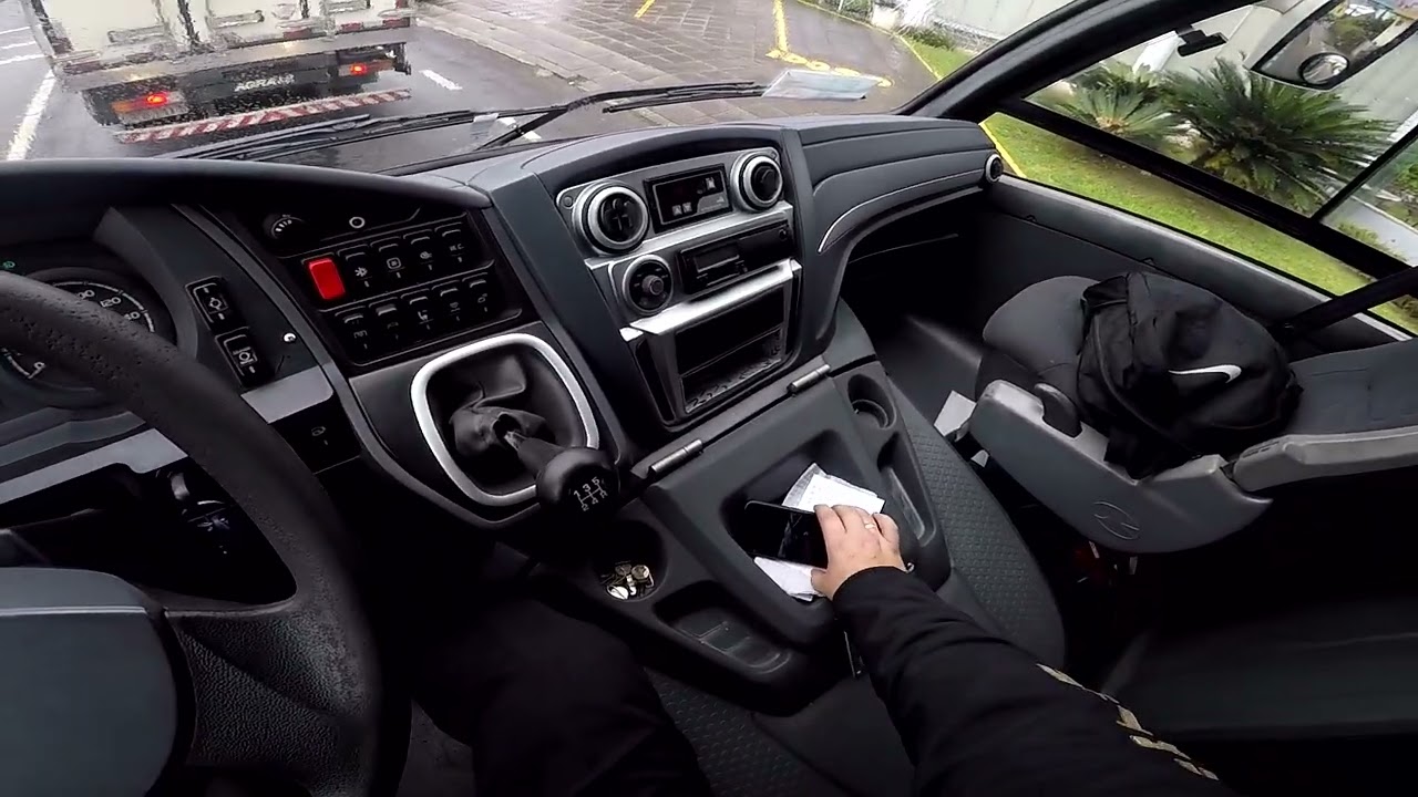 Dirigindo micro ônibus com câmera na cabeça  VOLARE W-L