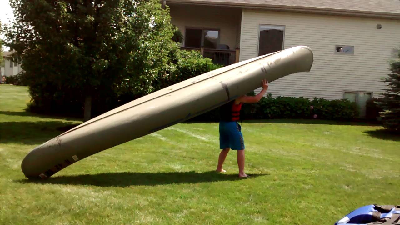 Grumman aluminium canoe portage solo. YouTube