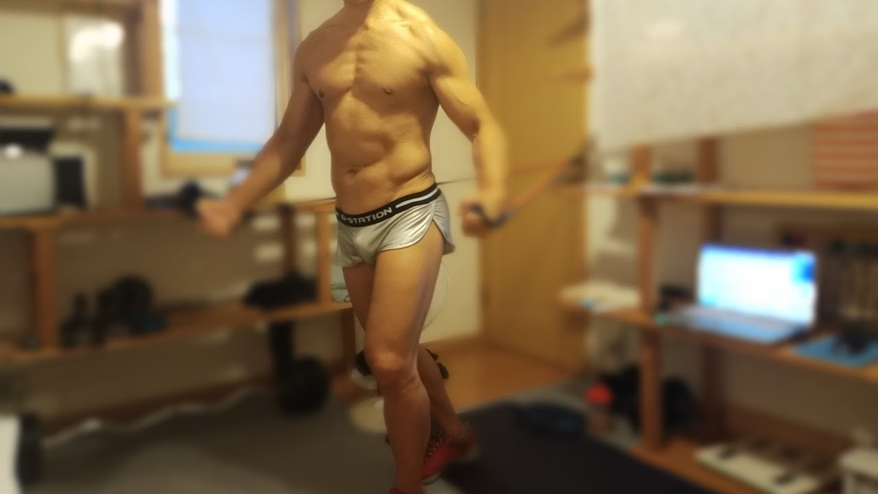 Early morning workout on the second day of consecutive holidays My