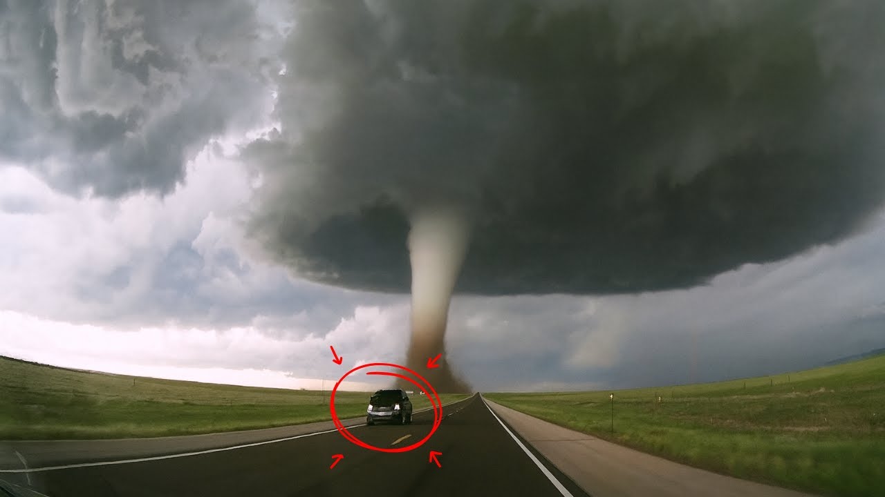 Top 10 BIGGEST TORNADOES in AMERICA History - YouTube