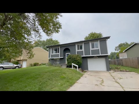 6906 Highland Blvd, Omaha, NE home video tour