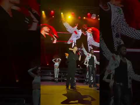 الشامي وجيسون ديرولو على مسرح جبيل 