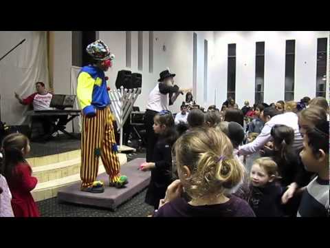 Uncle Moishy Chanukah Concert 2