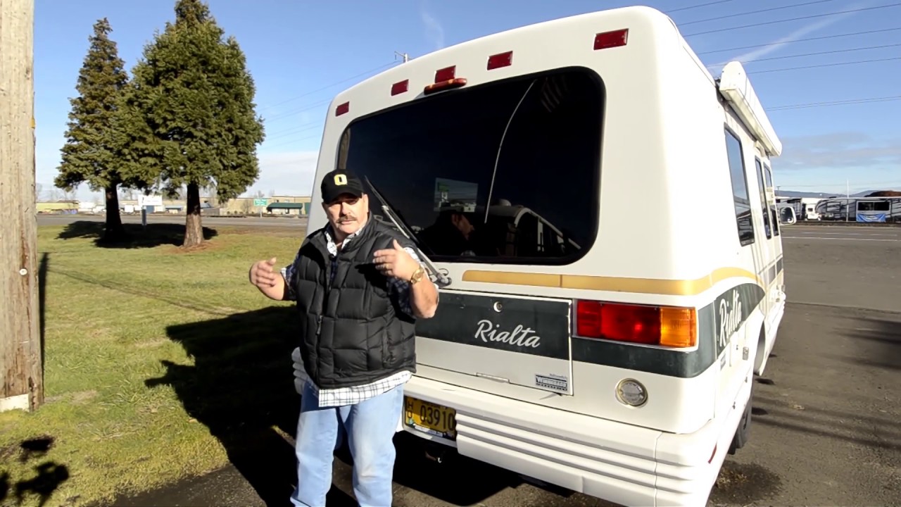 Rv Sales Of Oregon 1998 Winnebago Rialta 21 Stock Cm2052 Youtube