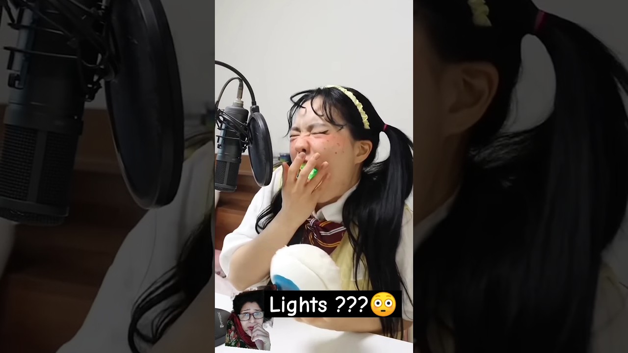 Lights in mouth?😳❤️ 