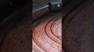 Bahn frei für die V100  DR #train #modeltrains