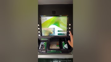 Hướng dẫn rút tiền bằng cách quét mã QR tại ATM Vietcombank.