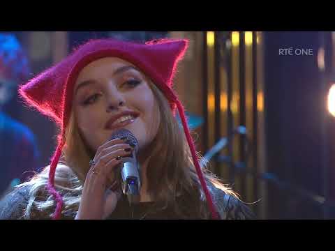 Nell Mescal performs "Homesick" | The Late Late Show | RTÉ One