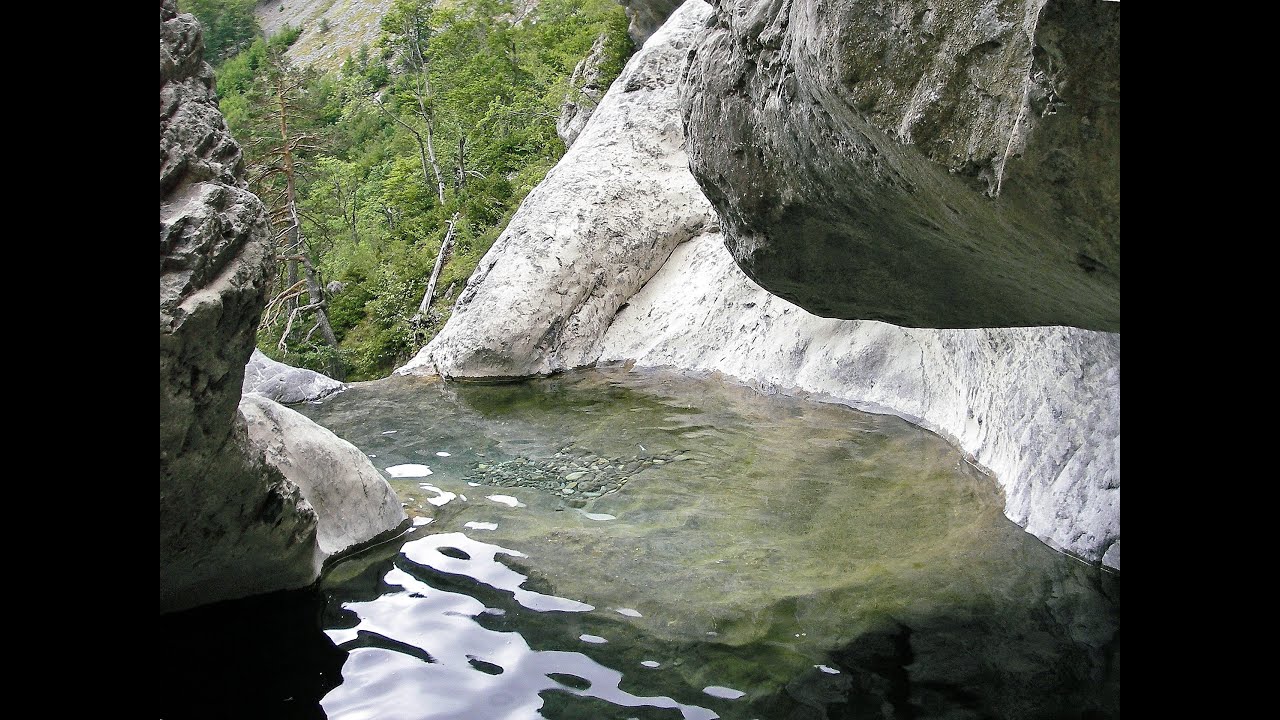 Estribiella (Alto Aragon, Valle de Hecho) 2007