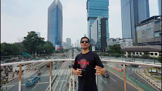 I took trans Jakarta 🇮🇩, Bus have private Lane in middle of Road 😲😮