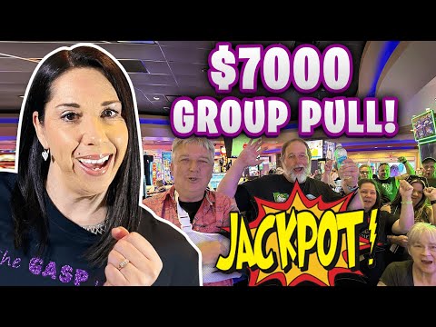 MASSIVE $7,000 GROUP PULL 🎰 💪🏼 WE BATTLED THE MIGHTY PANDA 🐼