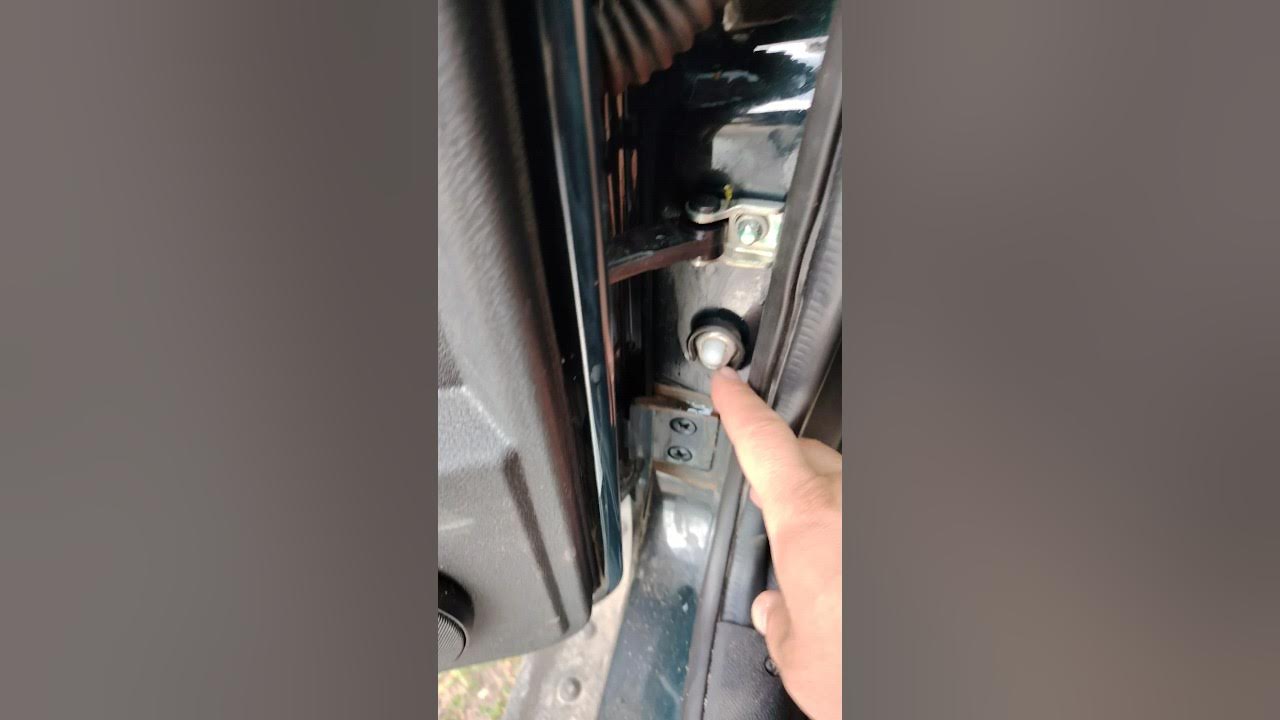 Почему на УАЗ Патриот замерзает концевики дверей, а на Ниве Легенде и ...