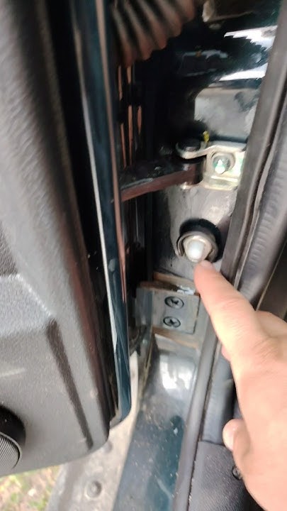 Почему на УАЗ Патриот замерзает концевики дверей, а на Ниве Легенде и ...