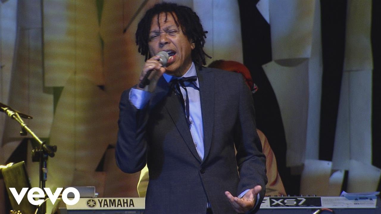 Djavan - Acelerou (Ao Vivo) Djavan - Acelerou (Ao Vivo)