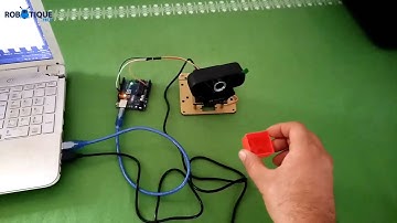 Detection and tracking of a moving object using a webcam controlled by Arduino