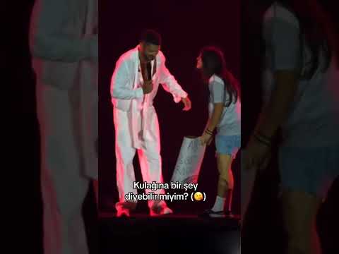 Kulağına bir şeyler