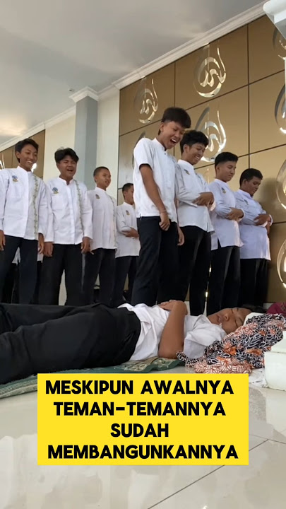 momen lucu ketika murid sekolah ketiduran saat menunggu waktu sholat ‼️#ngakak #lucu #sholat #kocak