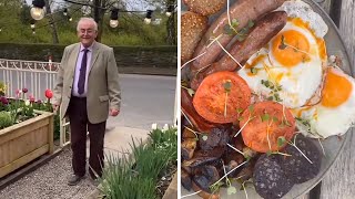 Regular customer finds comfort at local café after wife&#39;s passing #shorts