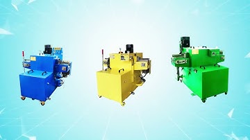 Forging descaler with forging hammer to clean forge scale