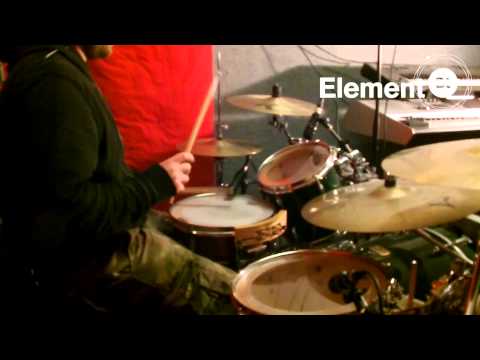 free-drum-lesson-32nd-note-drum-linear-fills